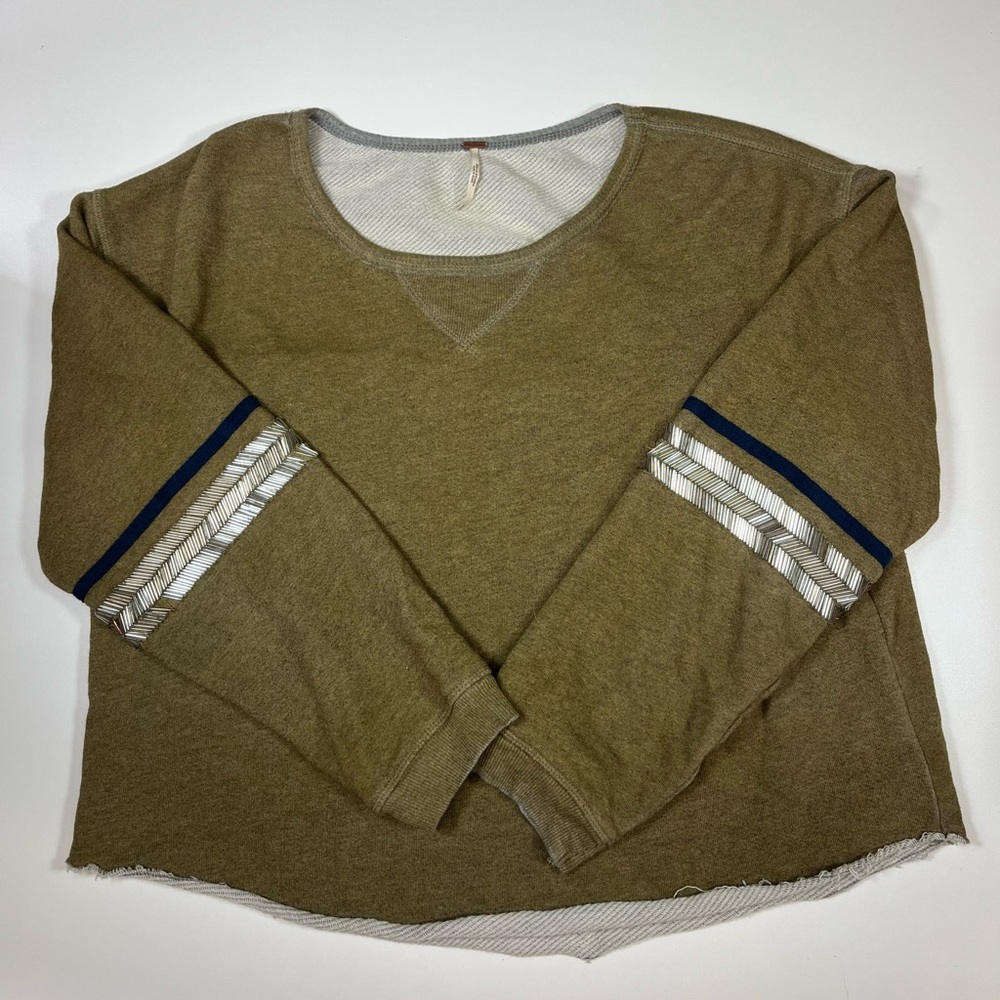 ⚠️SOLD⚠️Free People Khaki / Army Green Beaded Long Sleeve Sweater Women’s Size M - Picture 1 of 9